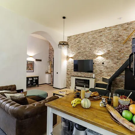 My Casa - Stalingrad 24 - Cosy Loft - Port شقة *