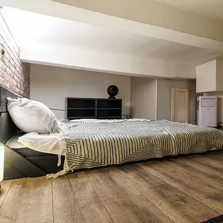 Stalingrad 24 - Cosy Loft Close Old Port Lejlighed Nice