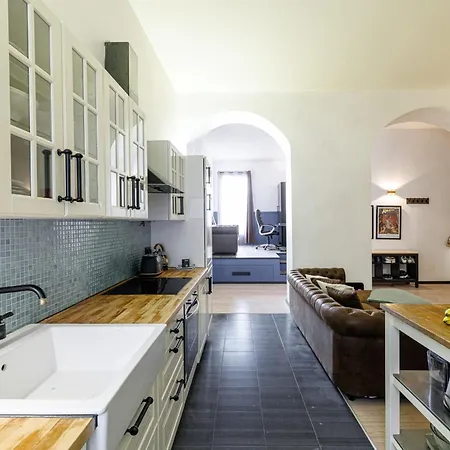 Stalingrad 24 - Cosy Loft Close Old Port Niza